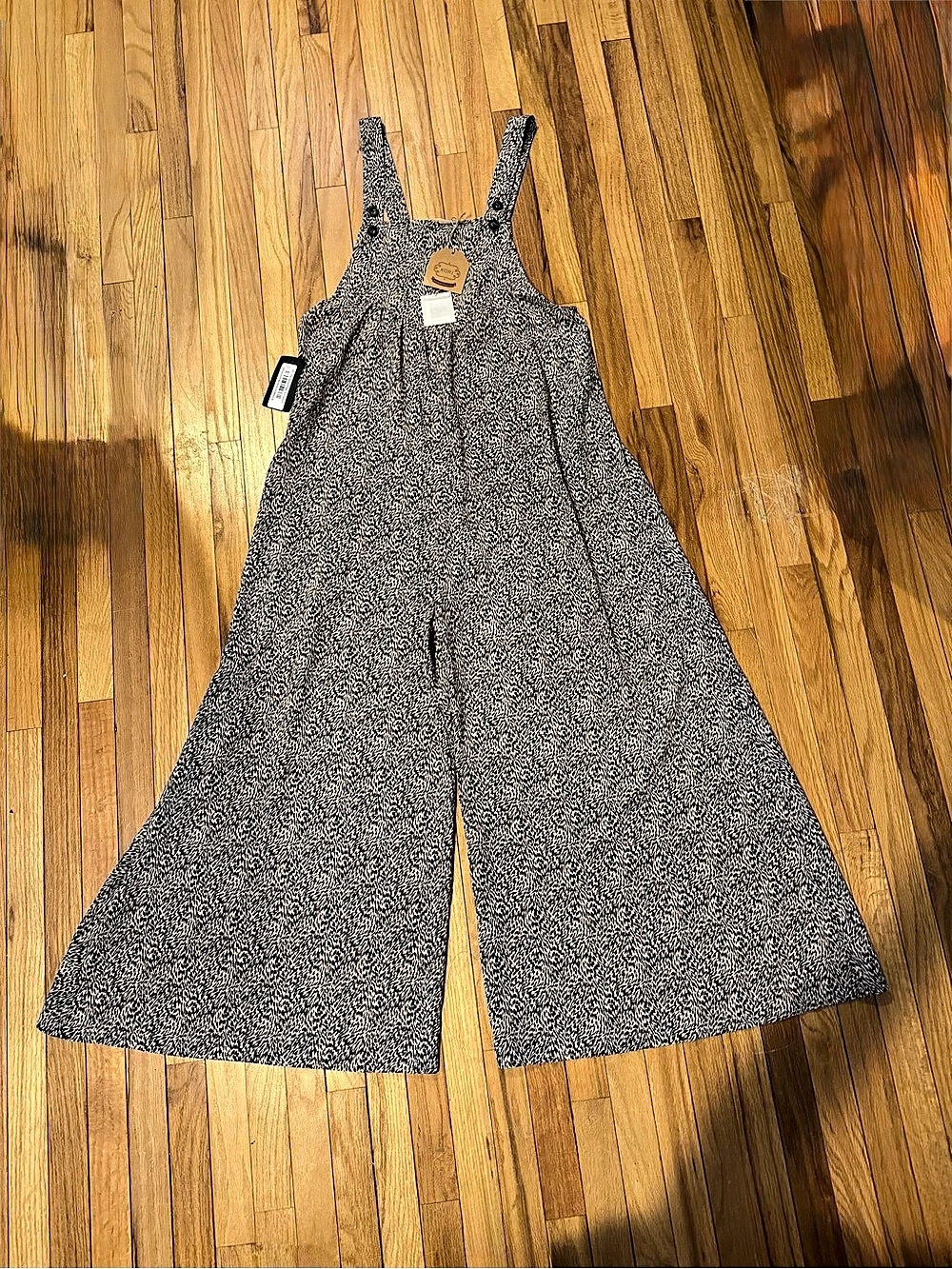 Jumpsuit size small oversized Women's  Wide-Leg Jumpsuit